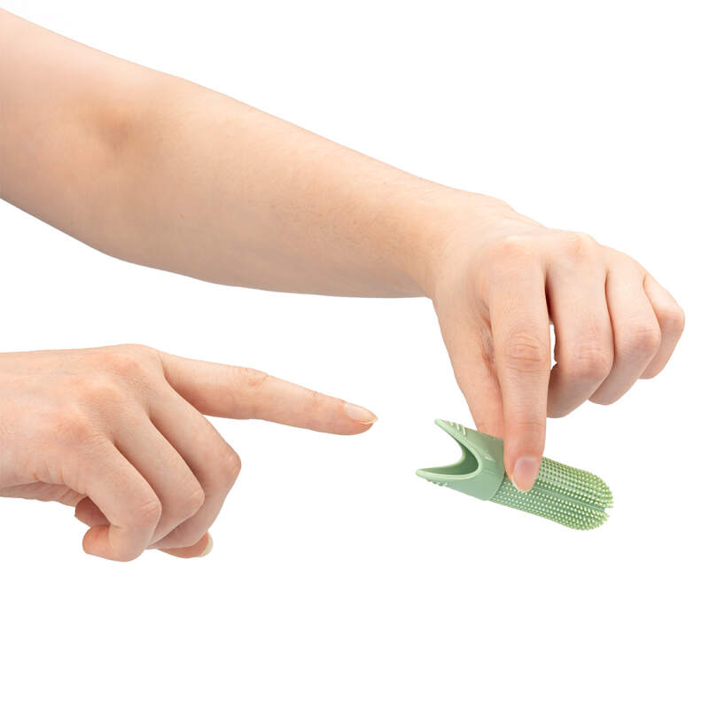 Silicone Finger Toothbrush for Dogs and Cats (Green) - Image 2