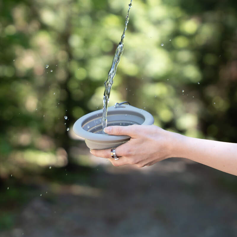 Collapsible Silicone Travel Bowl, 650 ml (Gray) - Image 3