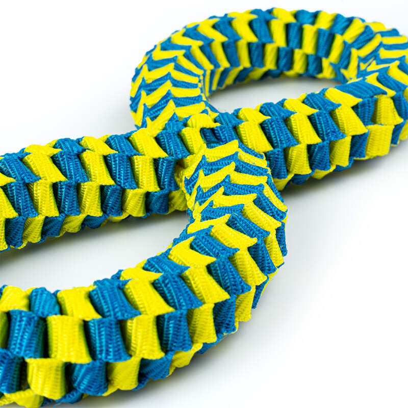 Figure-Eight Tug Toy for Dogs – Woven Nylon, 25x11 cm - Image 4